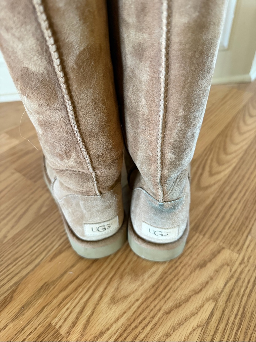 Ugg Classic Tall Shearling-Lined Women’s Boots - Chestnut Size 8 - Picture 4 of 10